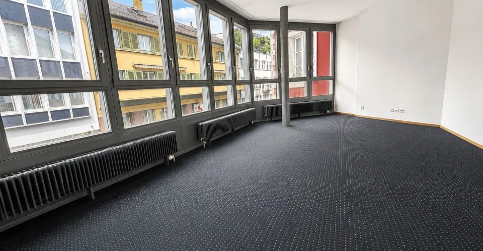Office 25 rooms