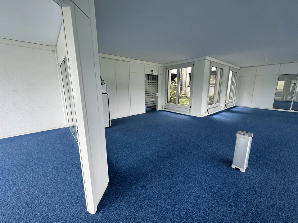 Geräumige Büro- und Gewerbefläche zu vermieten