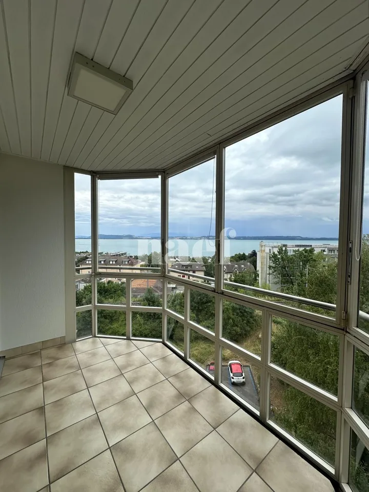 Appartamento 4.5 locali con vista sul lago