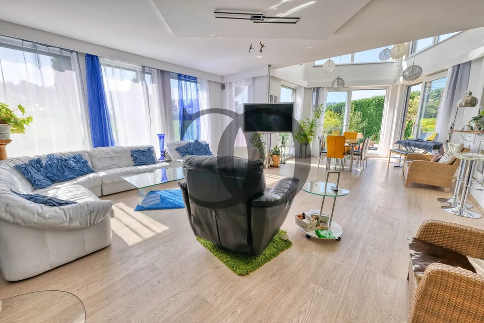 Superba proprietà familiare con piscina