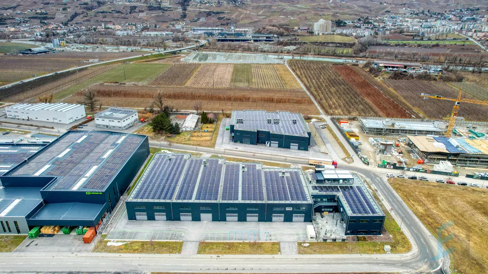 A LOUER Halle industrielle aménagée et moderne à Daval (Sierre)