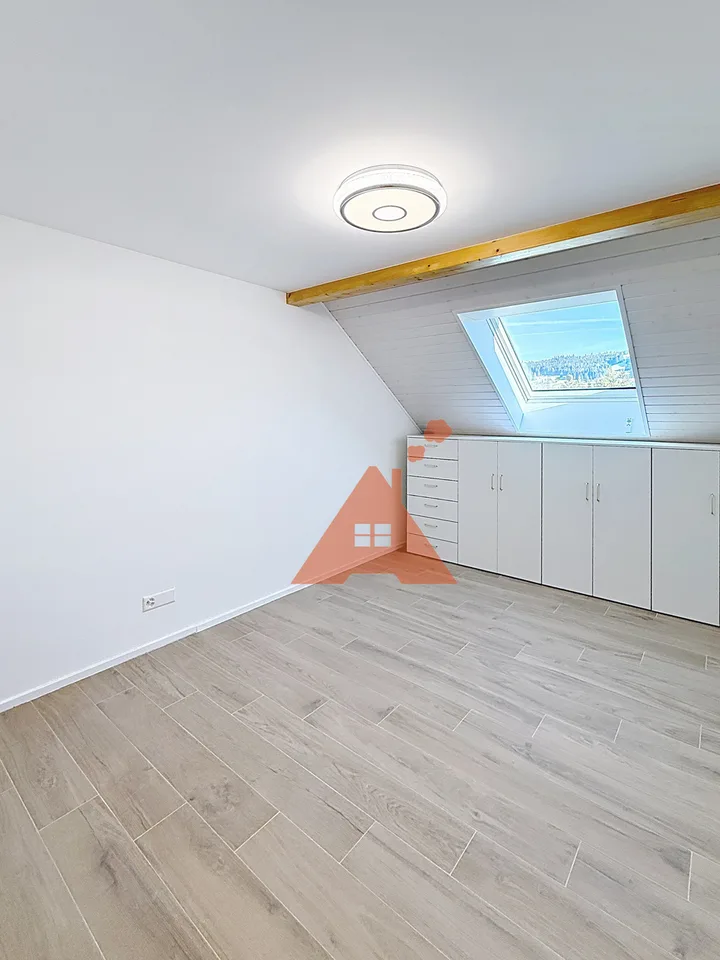 Superbe duplex à louer au Sentier avec balcon
