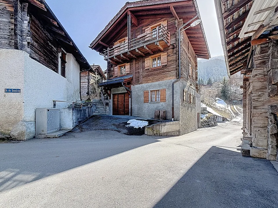 Une saison d'hiver dans un vrai chalet alpin, au coeur du Val de Bagnes