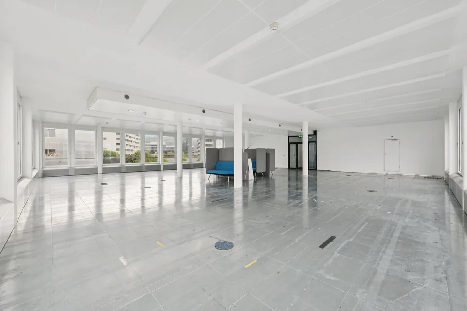 Espace de bureau moderne dans un emplacement central