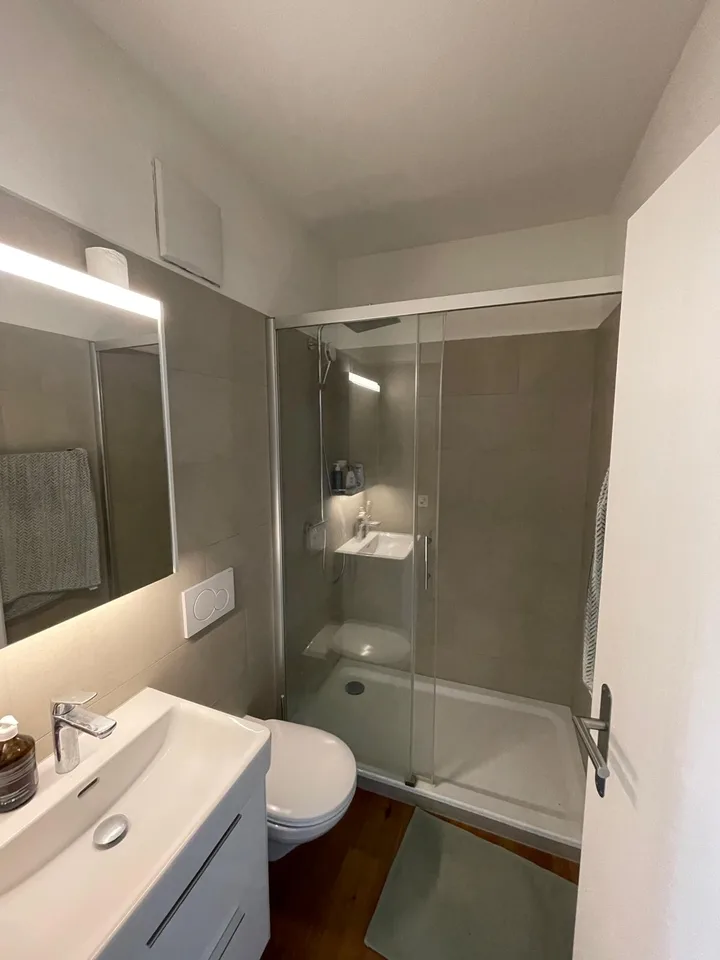 Appartamento caratteristico di 2,5 locali in un edificio storico ristrutturato – foto 7 di 11