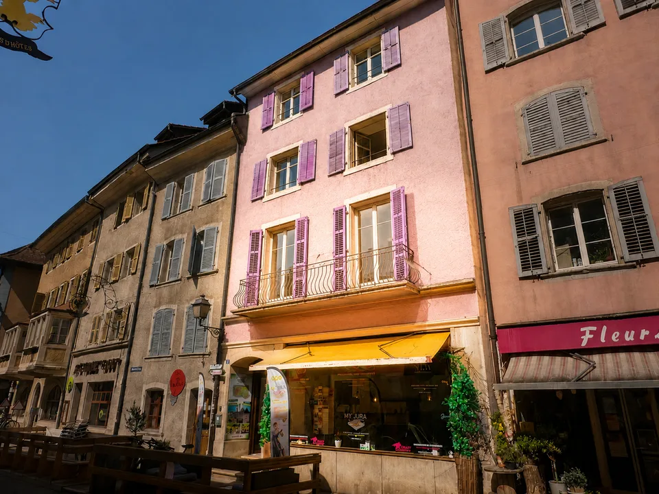 Incantevole appartamento 3.5 con balcone nel Faubourg de France – foto 2 di 13