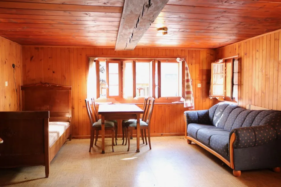 AUTHENTIC APARTMENT