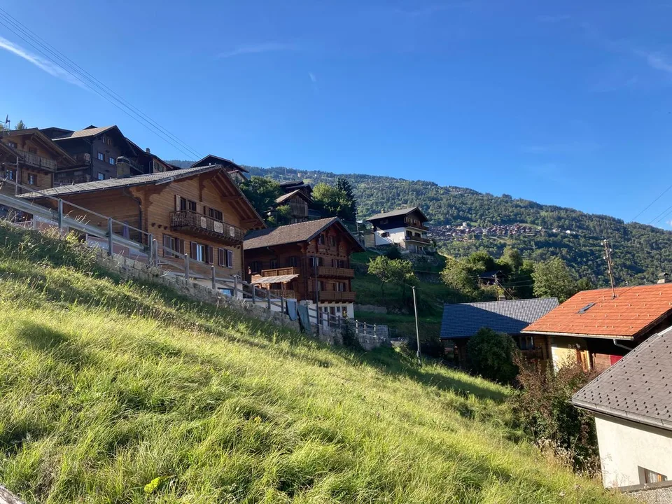 Baugrundstück im Dorf Euseigne