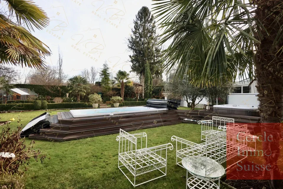 Außergewöhnliches Haus zu verkaufen mit beheiztem Pool, Jacuzzi und Solarpanels – Bevorzugte Lage – Foto 7 von 13