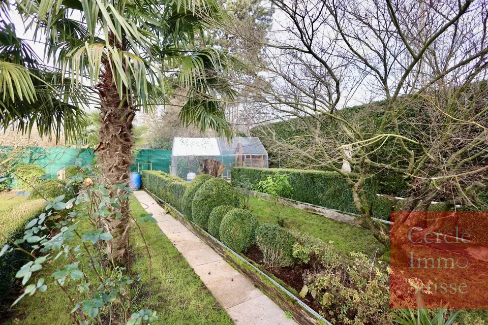 Außergewöhnliches Haus zu verkaufen mit beheiztem Pool, Jacuzzi und Solarpanels – Bevorzugte Lage – Foto 6 von 13