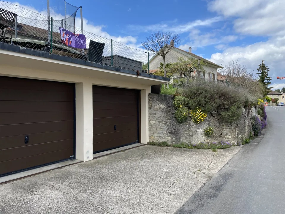 Sauges (NE); Casa di villaggio con 2 appartamenti. – foto 6 di 6