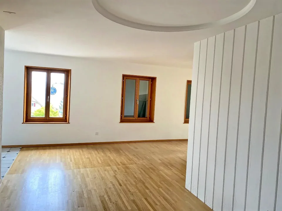 Sauges (NE); Maison villageoise de 2 appartements.
