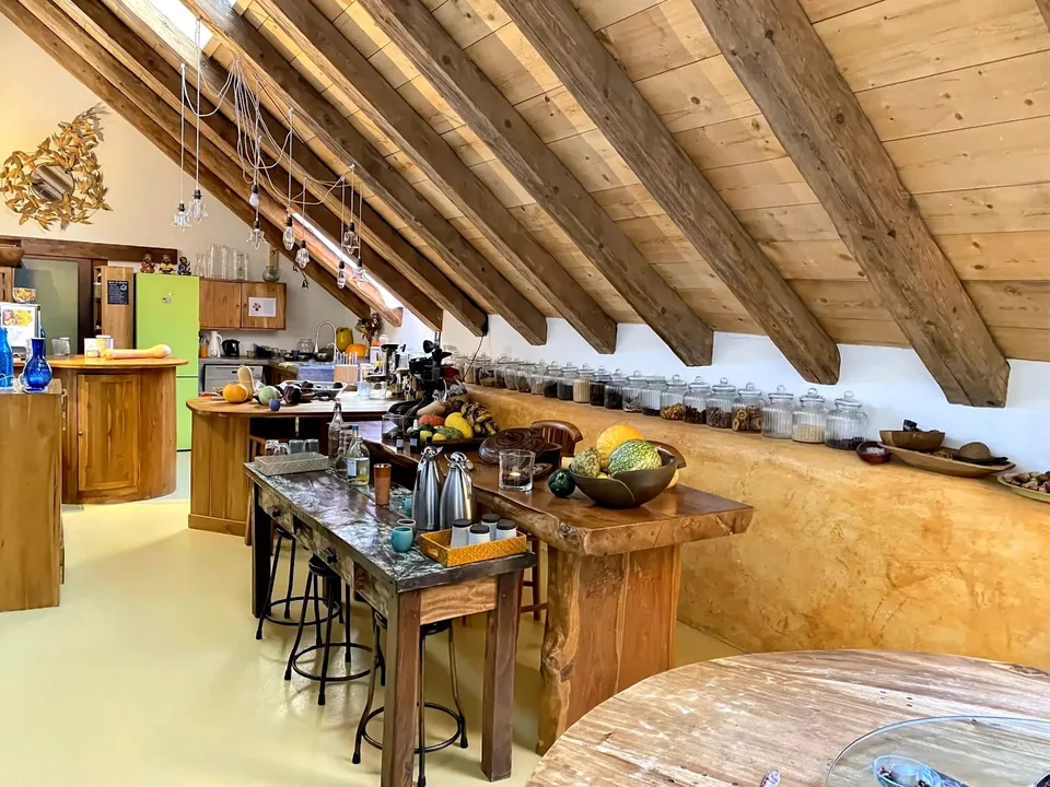 EINE ARCHITEKTONISCH EINZIGARTIGE MÜHLE AN EINEM BEVORZUGTEN ORT