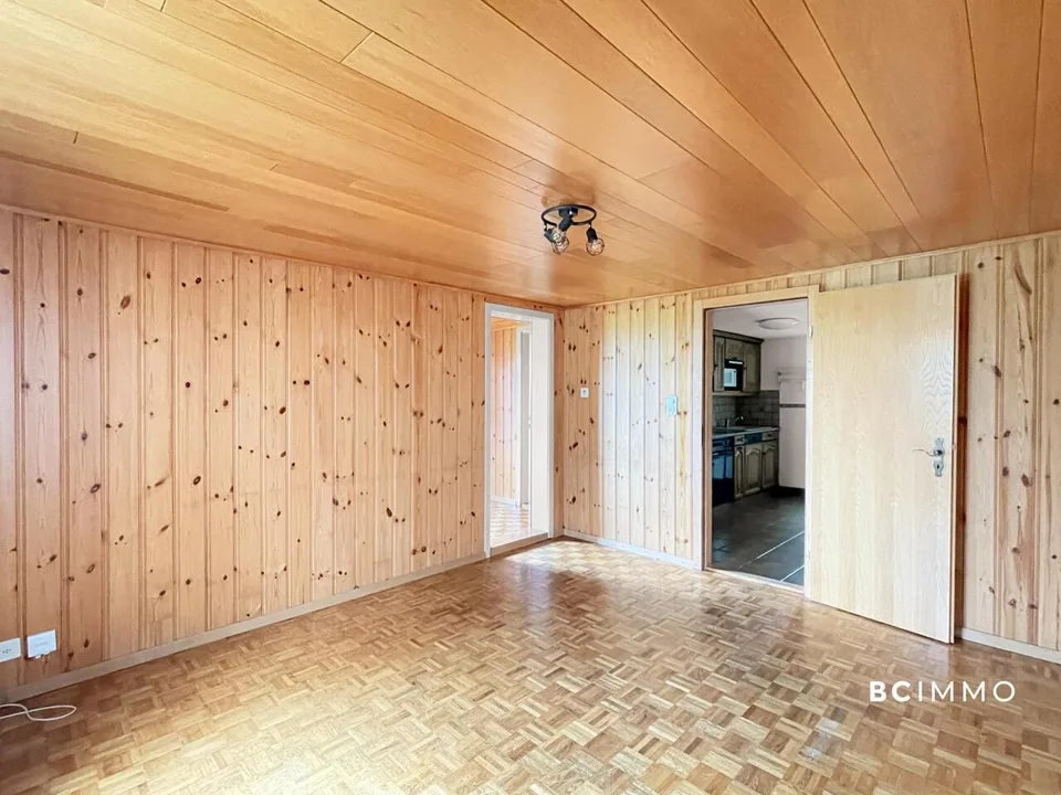 Zu renovierendes Apartment auf der gesamten obersten Etage | Exklusivität BC IMMO