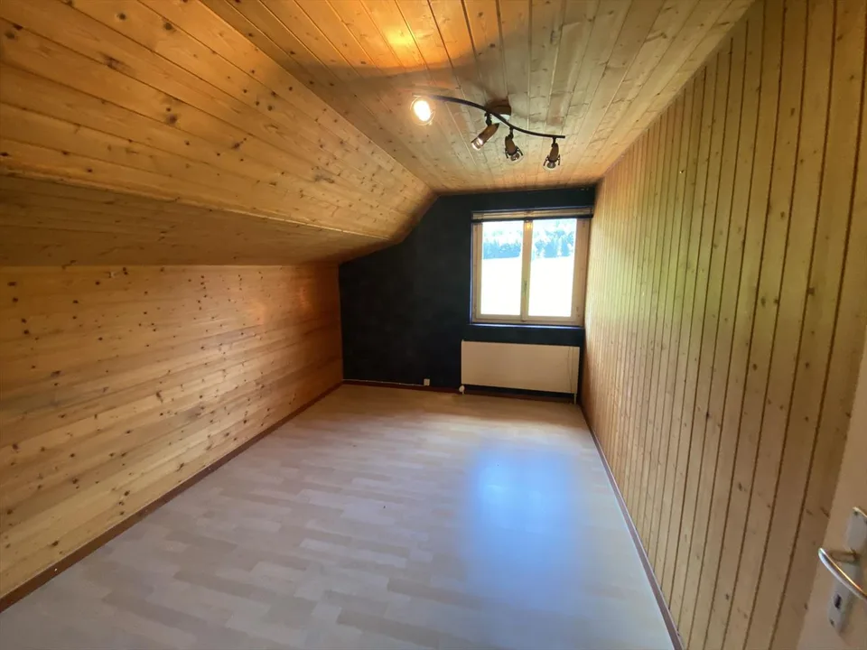 5.5 Zimmer Einfamilienhaus in Sonvilier – Foto 8 von 13