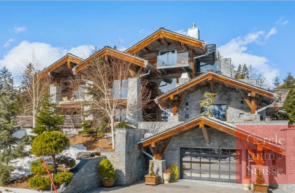 Außergewöhnliches Chalet mit 1'788 m² in Crans-Montana