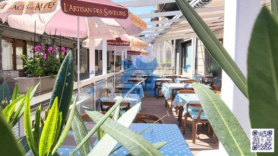 À vendre - Restaurant de caractère aux charmes authentique de 580 m² à Saint-Maurice (VS) Authenticité, volumes généreux et emplacement stratégique - Possibilité de libération rapide !