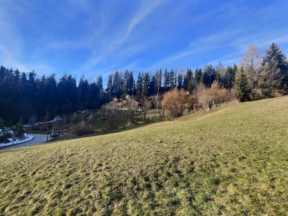 Seltenes Objekt in Crans-Montana - Großes Baugrundstück - Grüne Umgebung, Bergblick