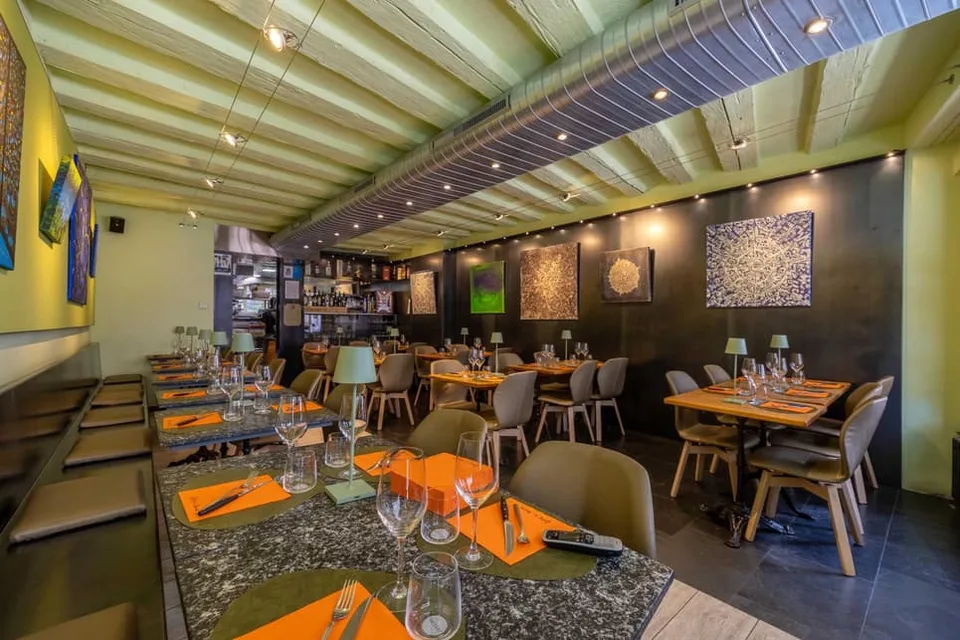 Renommiertes Restaurant im Herzen der Altstadt - Verkauf mit den Mauern
