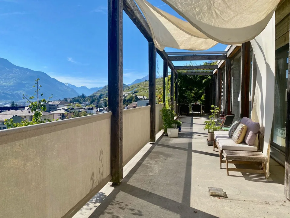 Einzigartige Architektenvilla in Sion, die von einer seltenen und außergewöhnlichen Lage profitiert