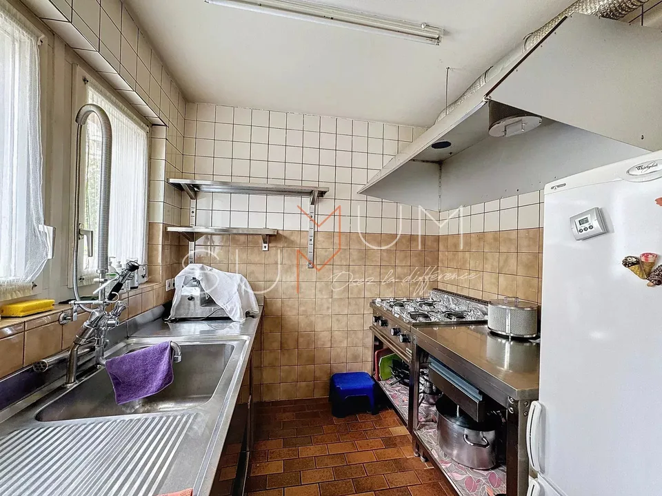 Vissigen Local commercial avec potentiel de transformation en appartement – photo 6 sur 9