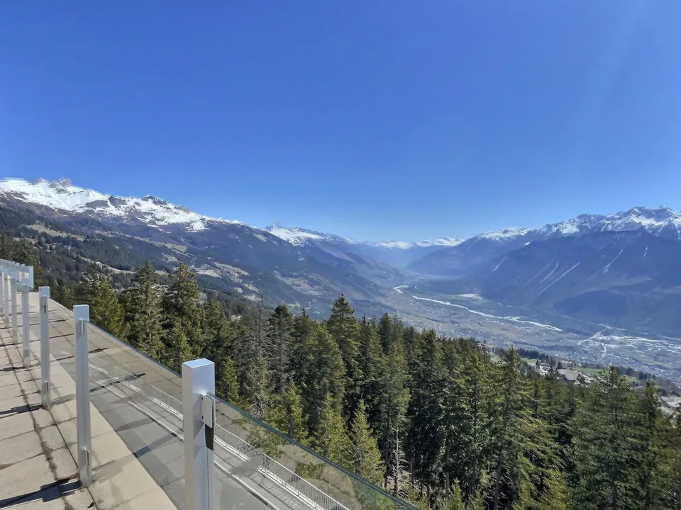 Bel attique d'exception avec vue panoramique sur les Alpes - 7.5 pièces - Crans-Montana