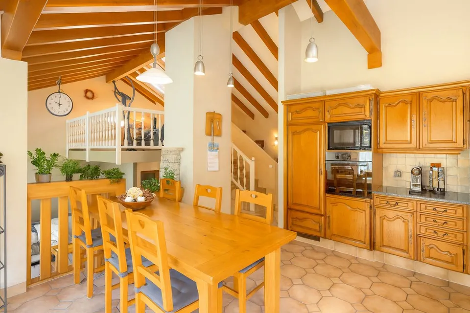 UN VERO PREFERITO, CASA LUMINOSA CON PANORAMA ECCEZIONALE