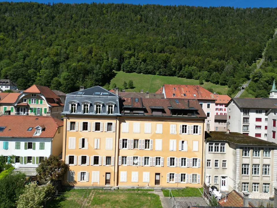 Mehrfamilienhaus
