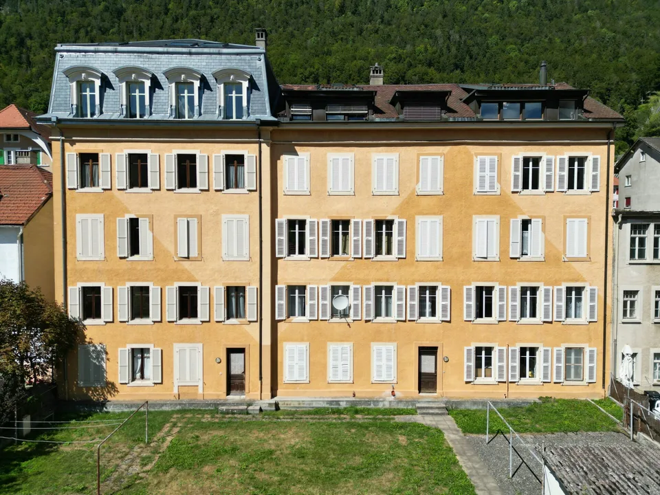 Mehrfamilienhaus