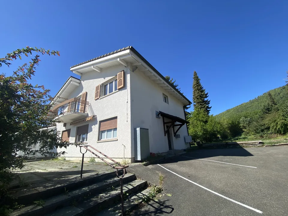 Villa, Boécourt - 595000