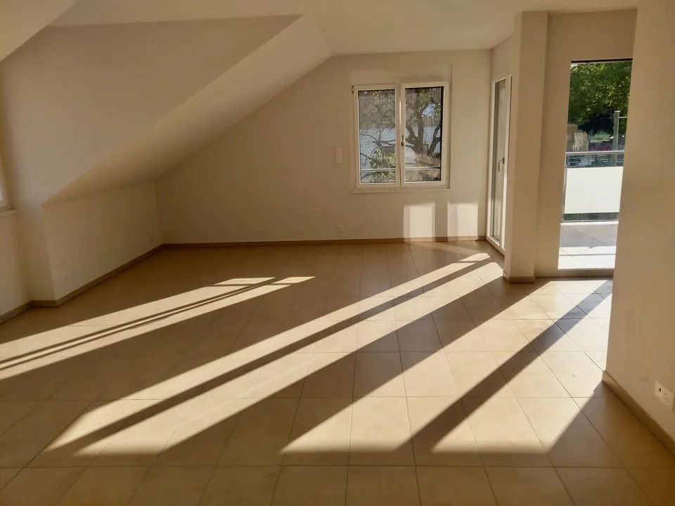 Edificio residenziale moderno con 6 unità nel cuore del villaggio