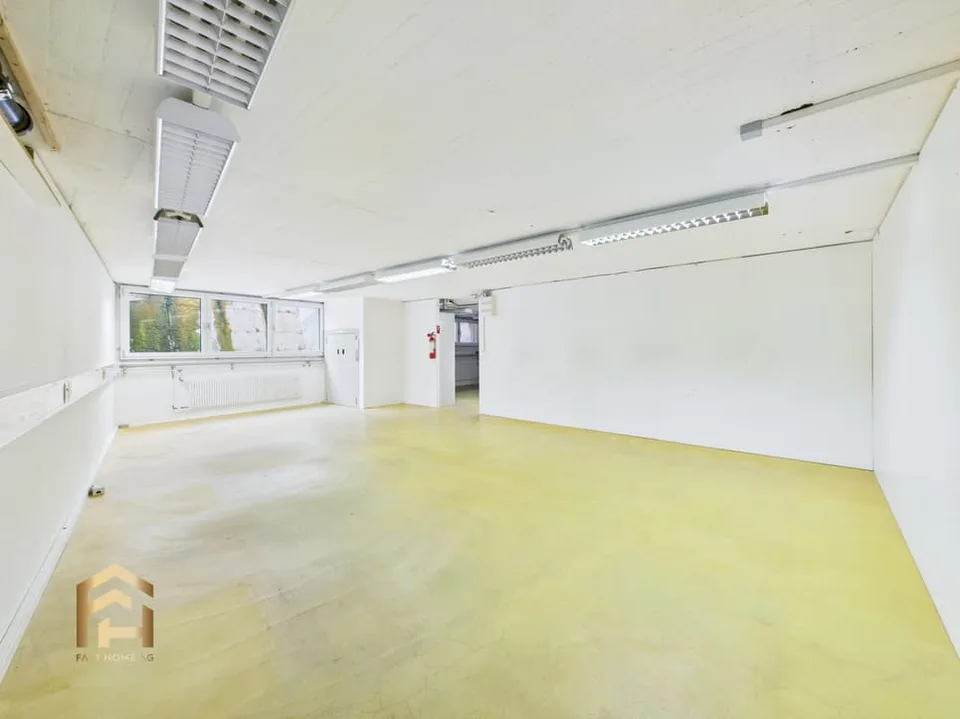 Proprietà commerciale attraente in posizione privilegiata sulla Bahnhofstrasse a Vis – foto 10 di 13