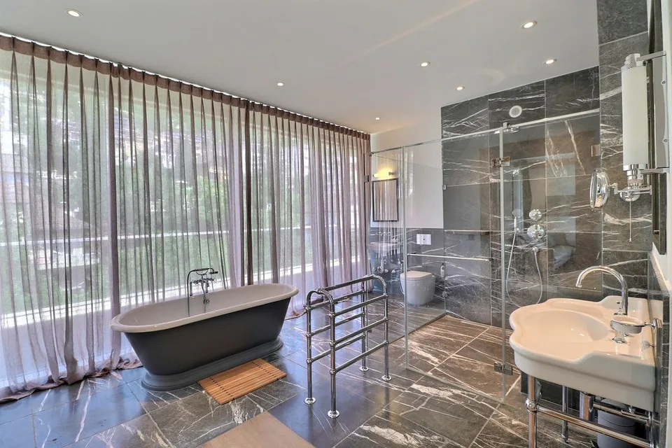 Außergewöhnliches Penthouse von 420 m2 + 266 m2 Terrasse mit 360° Panoramablick – Foto 10 von 13