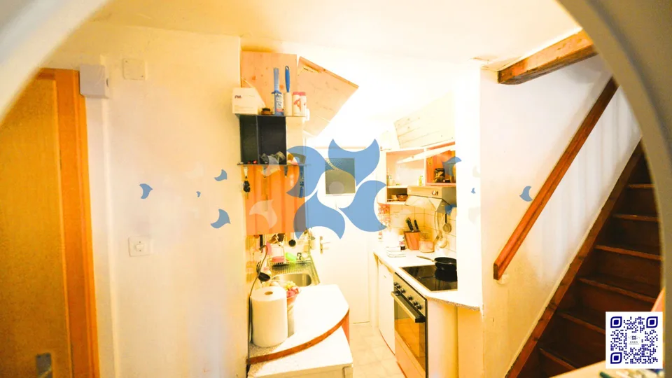 Charming 3.5 room duplex apartment for sale - Hyper historic center of Saint-Maurice - Rare opportunity!