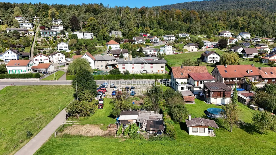 Terrain plat de 1'444 m² à Develier à vendre