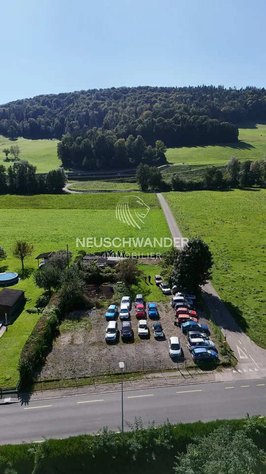 Terrain plat de 1'444 m² à Develier à vendre