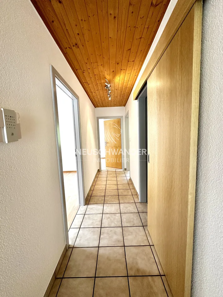 In Moutier, 4,5-Zimmer-Wohnung im 2. Stock zu verkaufen – Foto 11 von 13