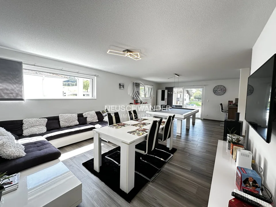 In the village of Bassecourt villa with several apartments for sale – photo 6 of 13