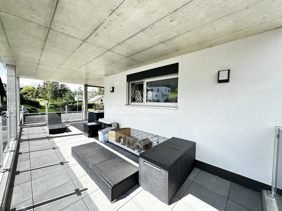 In the village of Bassecourt villa with several apartments for sale – photo 7 of 13
