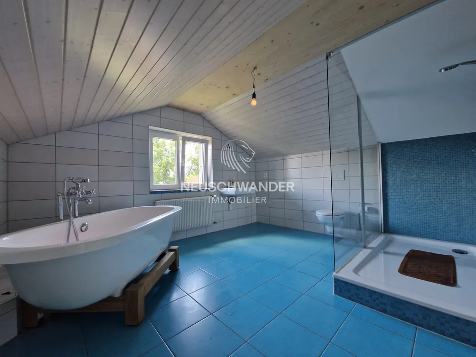 In Delémont, Mietshaus mit 2 Wohnungen zu verkaufen – Foto 10 von 12