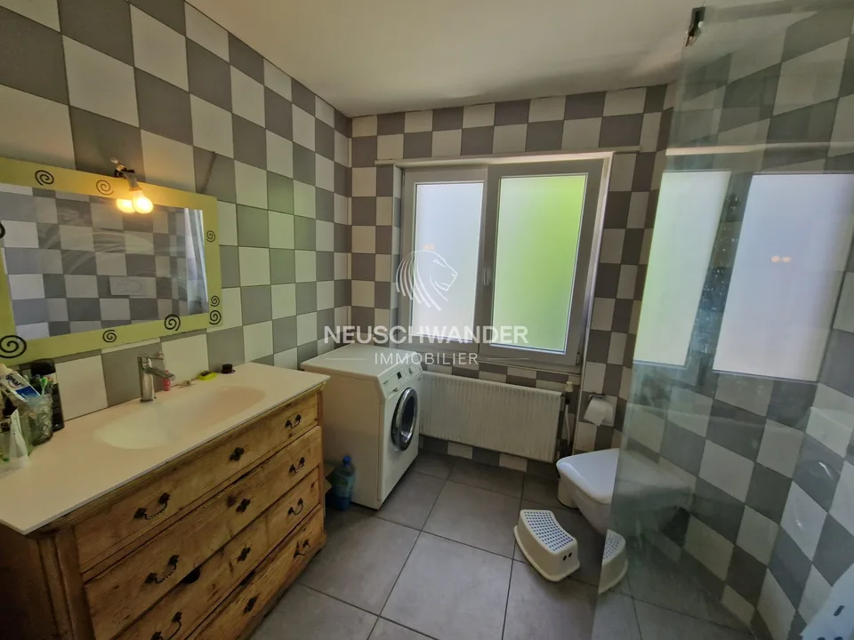 In Delémont, Mietshaus mit 2 Wohnungen zu verkaufen – Foto 7 von 12