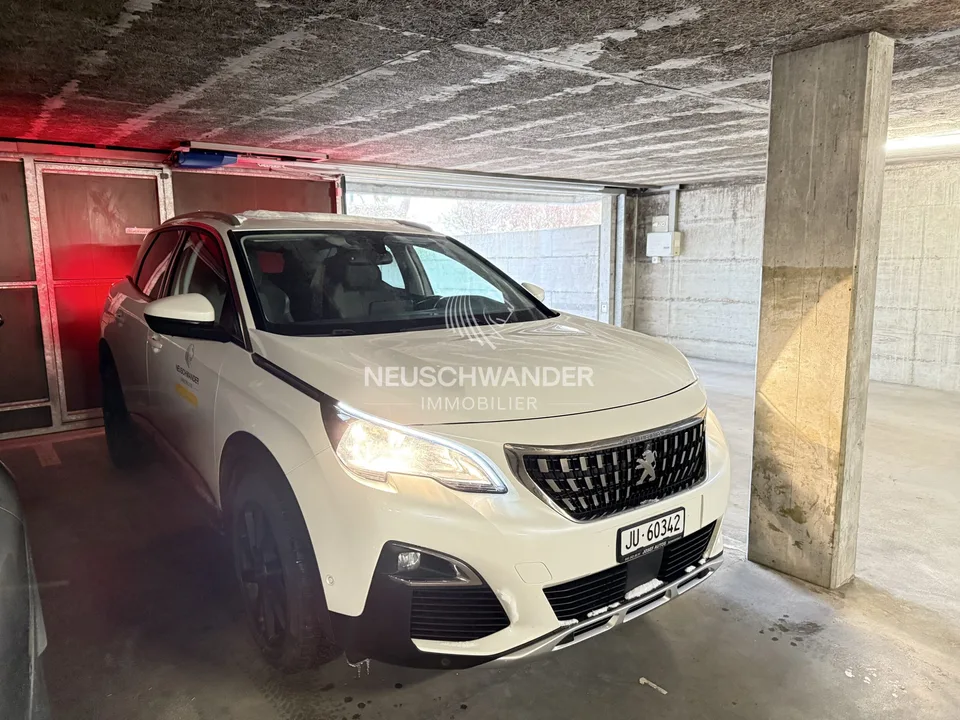 Zu verkaufen in einer Tiefgarage 1 Parkplatz in Delémont