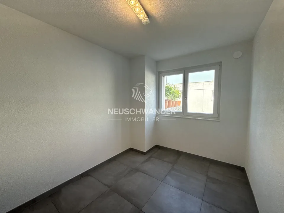 Moderne Familienhaus mit 6,5 Zimmern in Courrendlin – Foto 9 von 13