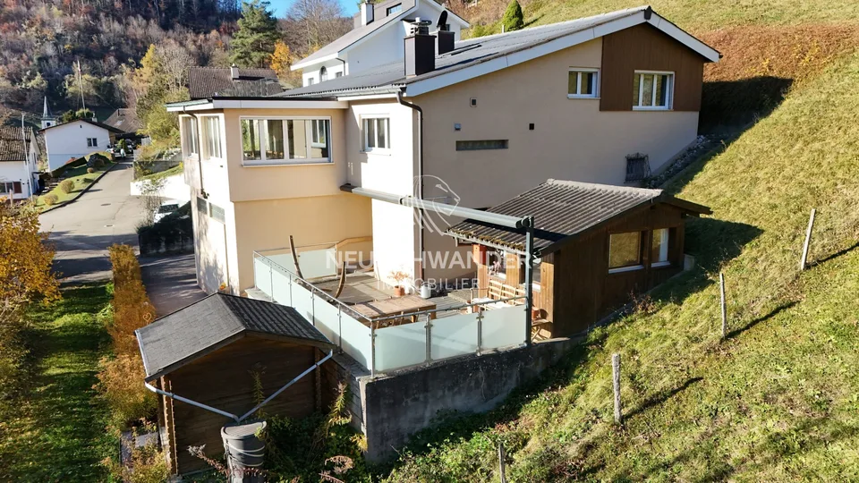 Casa in vendita con 6,5 stanze nel villaggio di Soyhières