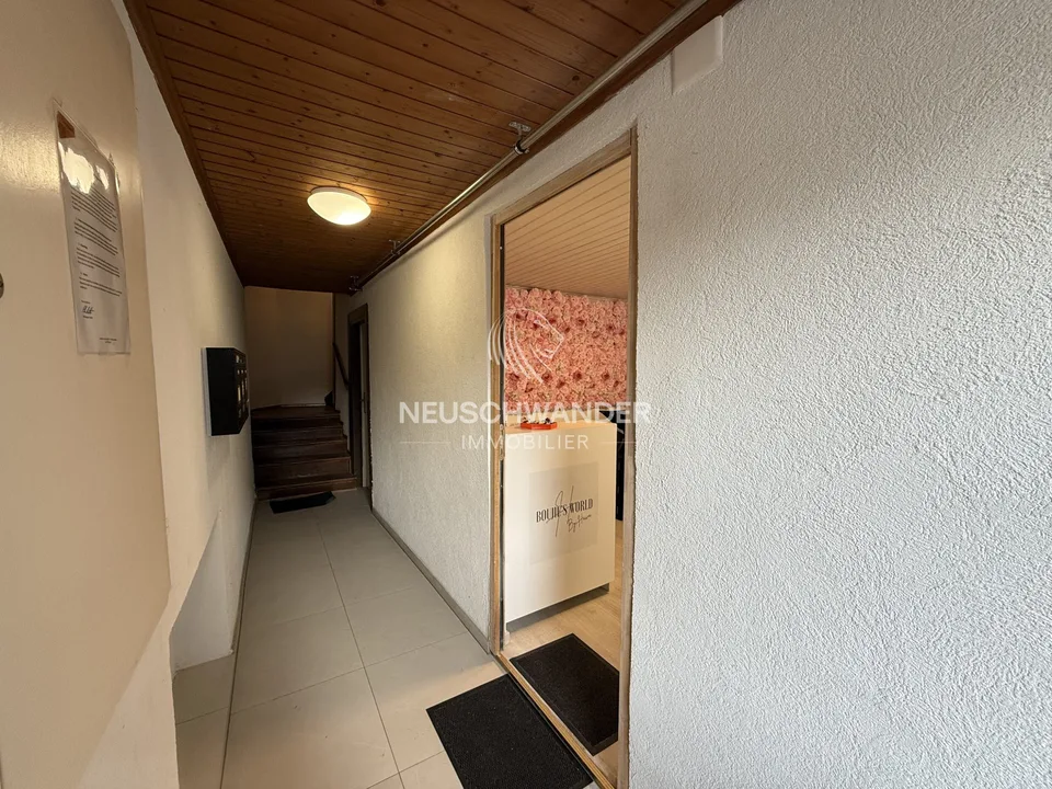 Vermietungshaus mit 2 Wohnungen und 1 Geschäft zu verkaufen in Delémont