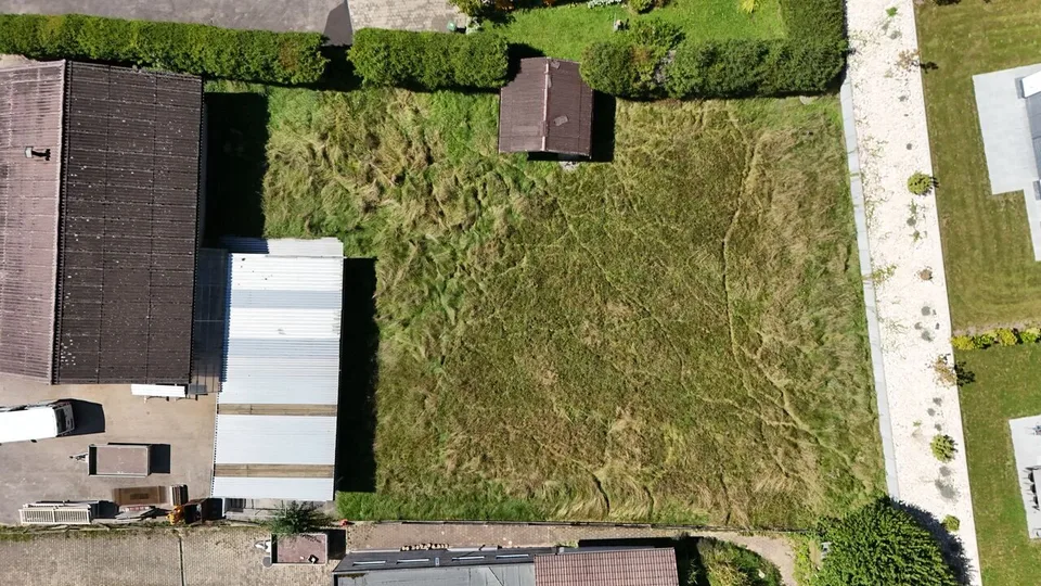 Dans la village de Movelier terrain de 682 m2 en HA à vendre