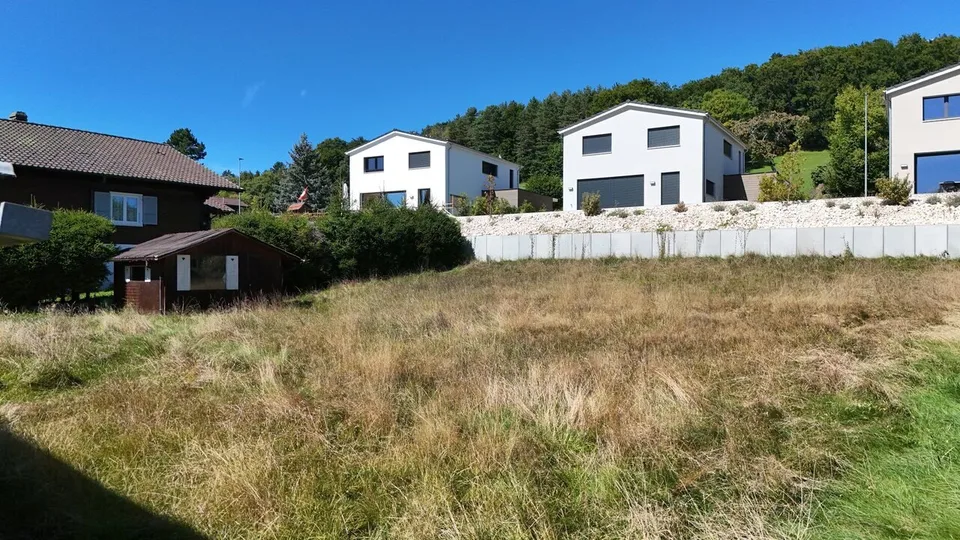 Nel villaggio di Movelier terreno di 682 m2 in vendita
