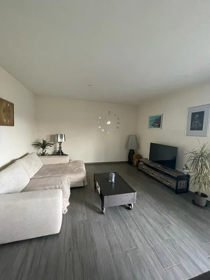 In vendita ad Alle edificio con 4 appartamenti e 1 ristorante