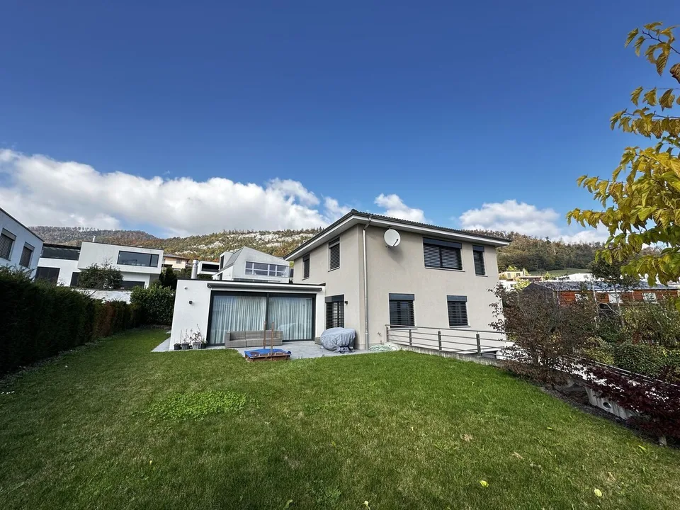 Villa de 8.5 pièces à vendre sur les hauteurs de Delémont