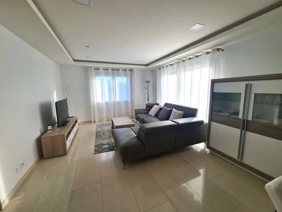 Villa di 8,5 stanze in vendita sulle alture di Delémont